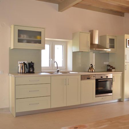 Spiti Thea Apartment Makrades ภายนอก รูปภาพ