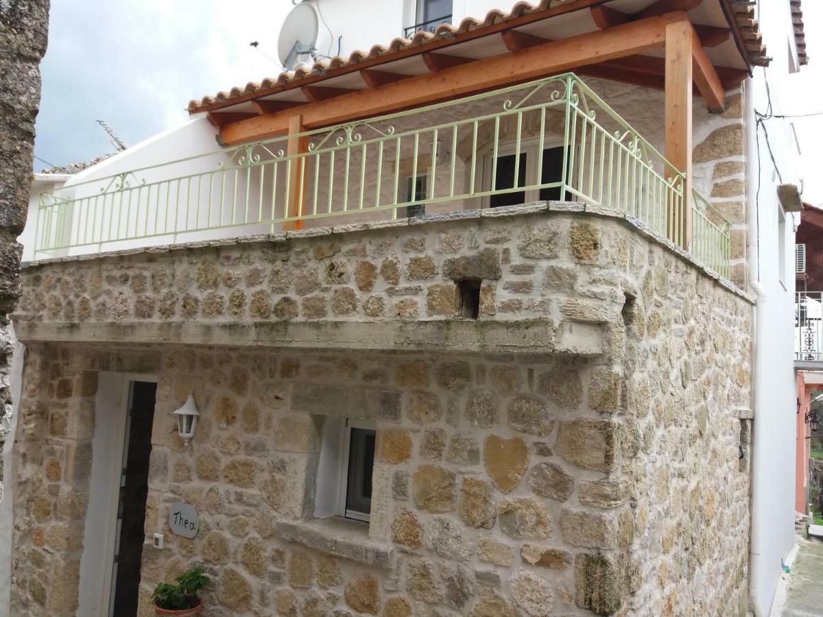 Spiti Thea Apartment Makrades ภายนอก รูปภาพ